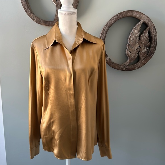 Almost new -Lafayette 148 size 14 100% silk satin gold blouse - Picture 8 of 9